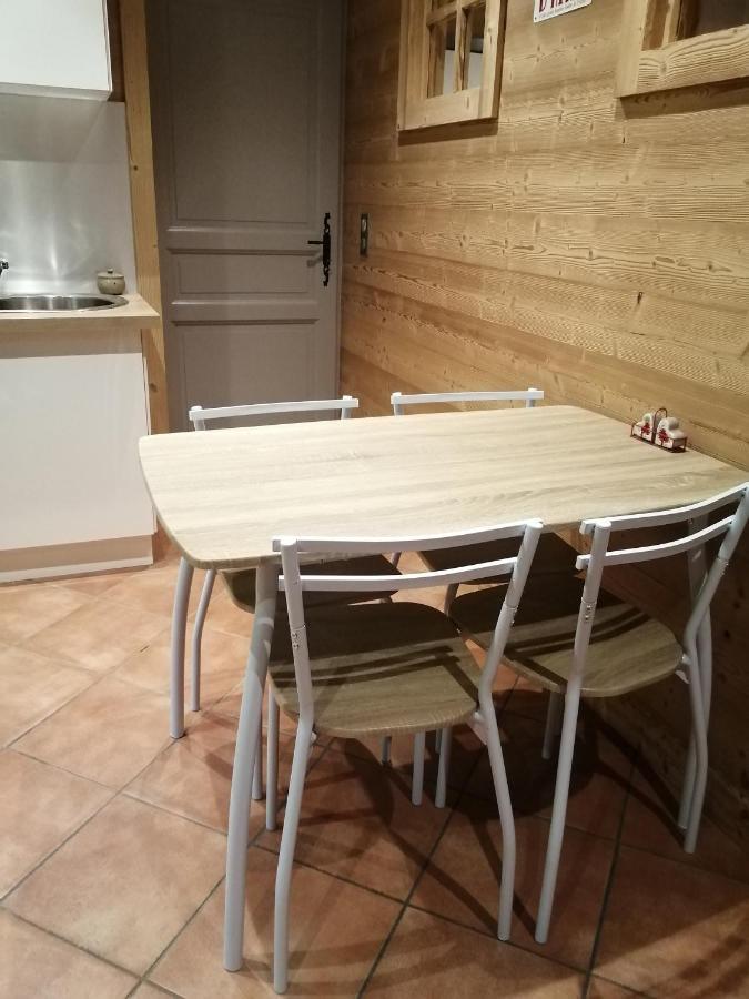 Chalet Au Pont De Flon Le Cornix Екстериор снимка